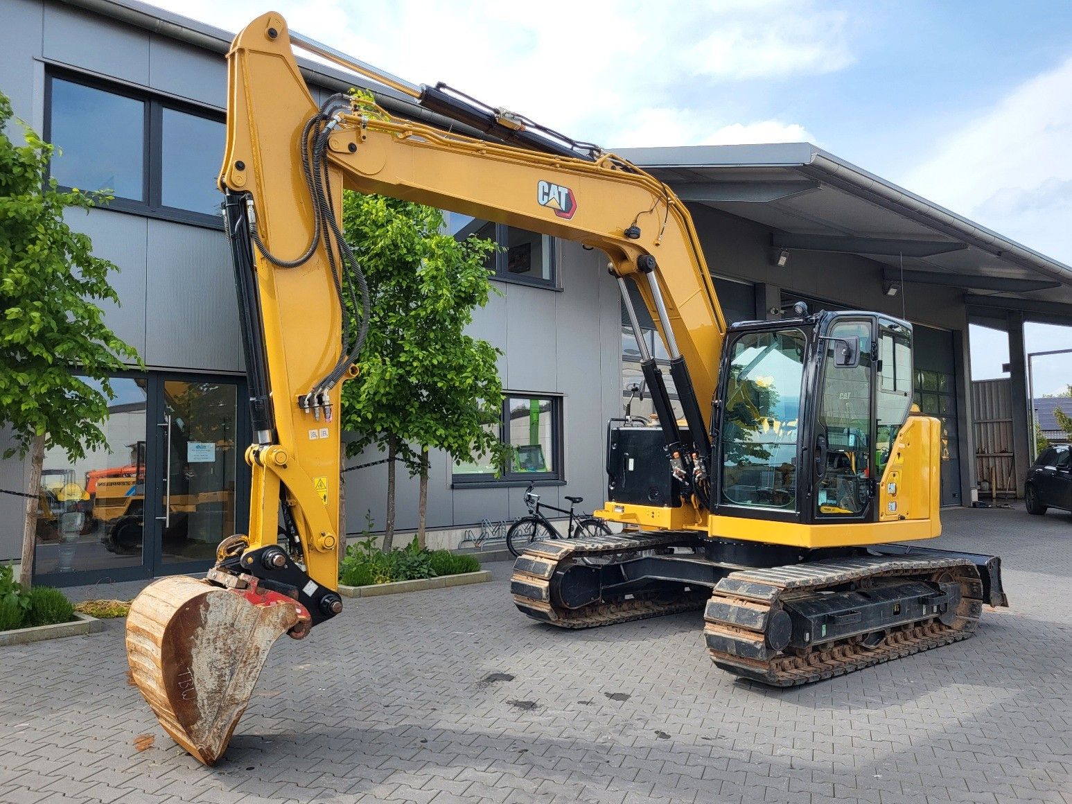 CAT 310